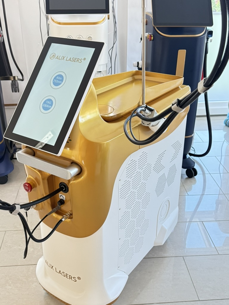 Alix SHARK® Alexandritlaser – Gold Finish: Touchscreen mit Alex 755 nm & YAG 1064 nm